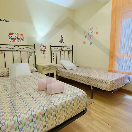 Precioso Apartamento En Primera Linea De Playa, Cerca Del Centro De La Ciudad * Gijon