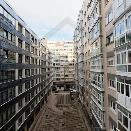 Precioso Apartamento En Primera Linea De Playa, Cerca Del Centro De La Ciudad Apartment *