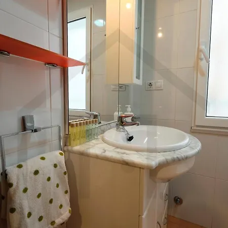 Apartment Precioso Apartamento En Primera Linea De Playa, Cerca Del Centro De La Ciudad Gijon